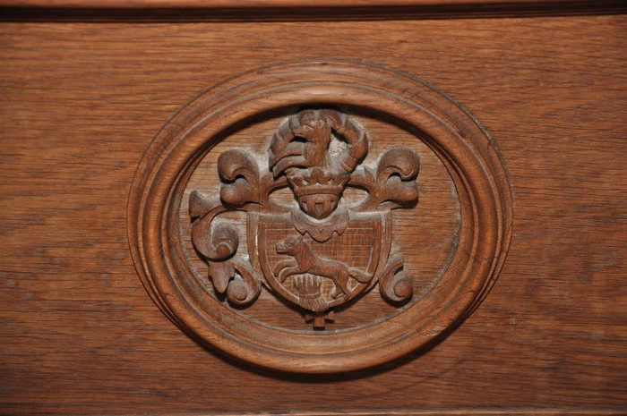 Foto: Wappen auf Holz